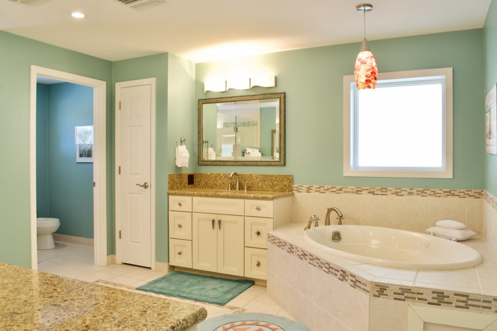 large master suite bathroom with Jacuzzi tub