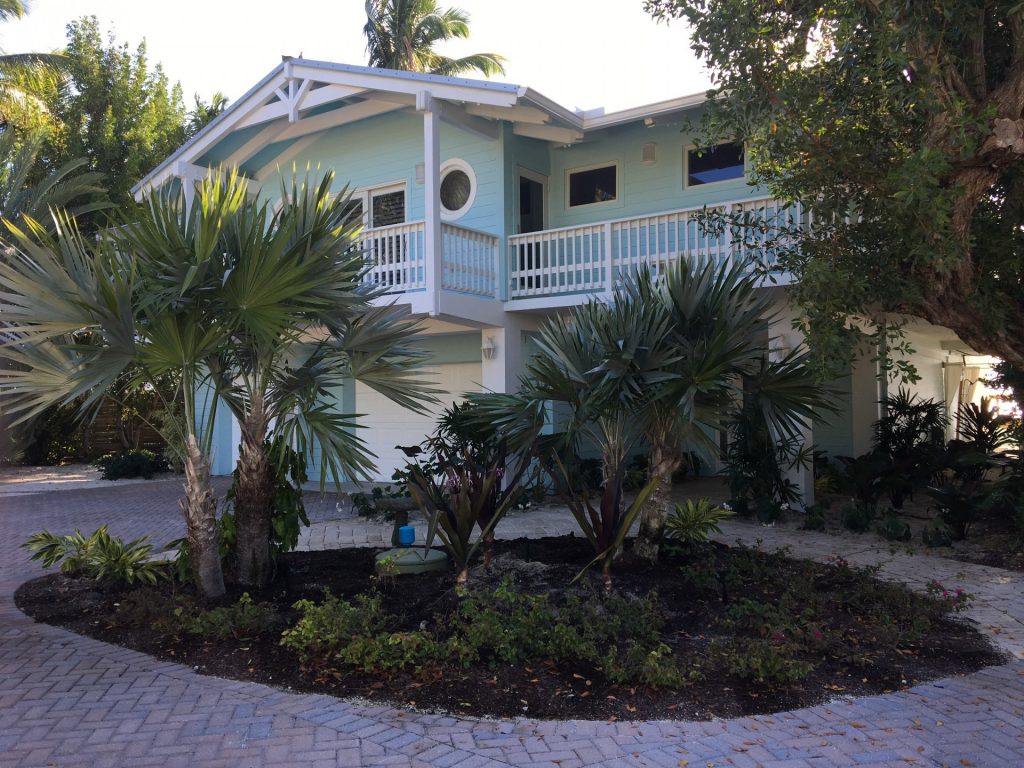 7 bedroom, 4 bathroom ocean front vacation rental home in the Florida Keys